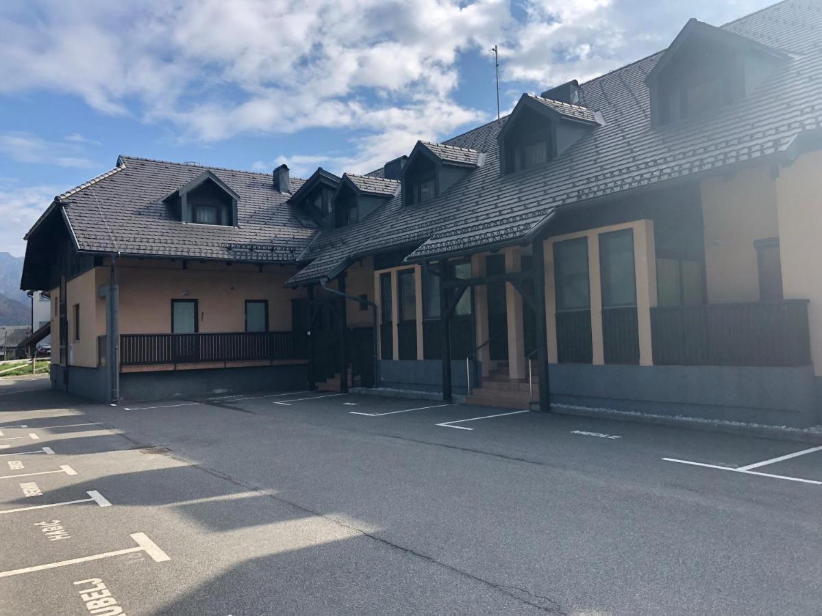 Sport & Sunny Cosy Alpine Retreat Lejlighed Kranjska Gora Eksteriør billede